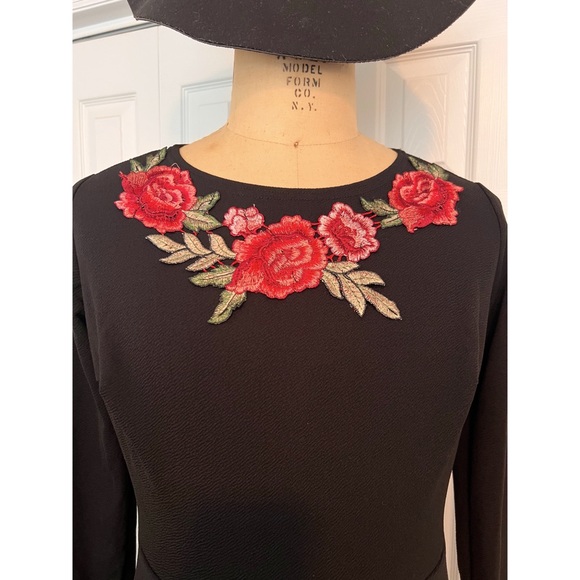 CLUB L BY ASOS BLACK LONG SLEVE ROSE EMBROIDERED SKATER DRESS US SIZE 14 - Picture 3 of 8